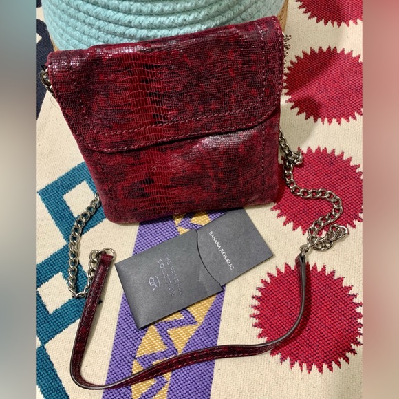 🌼🌴 Banana Republic Burgundy Crossbody🌴New🌼🌴#BAN.P - Picture 1 of 17